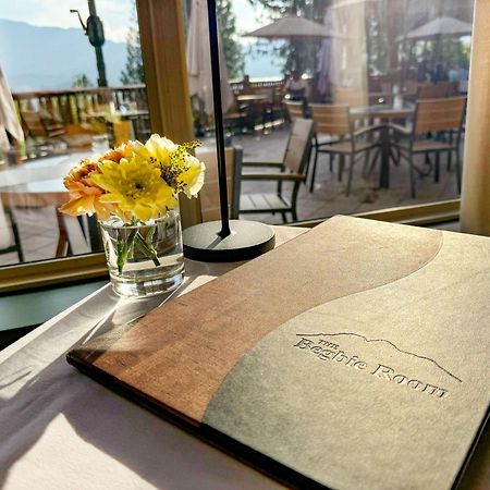 Coast Hillcrest Hotel Revelstoke Exteriér fotografie