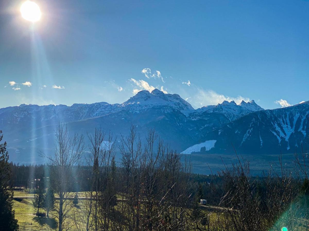 Coast Hillcrest Hotel Revelstoke Exteriér fotografie