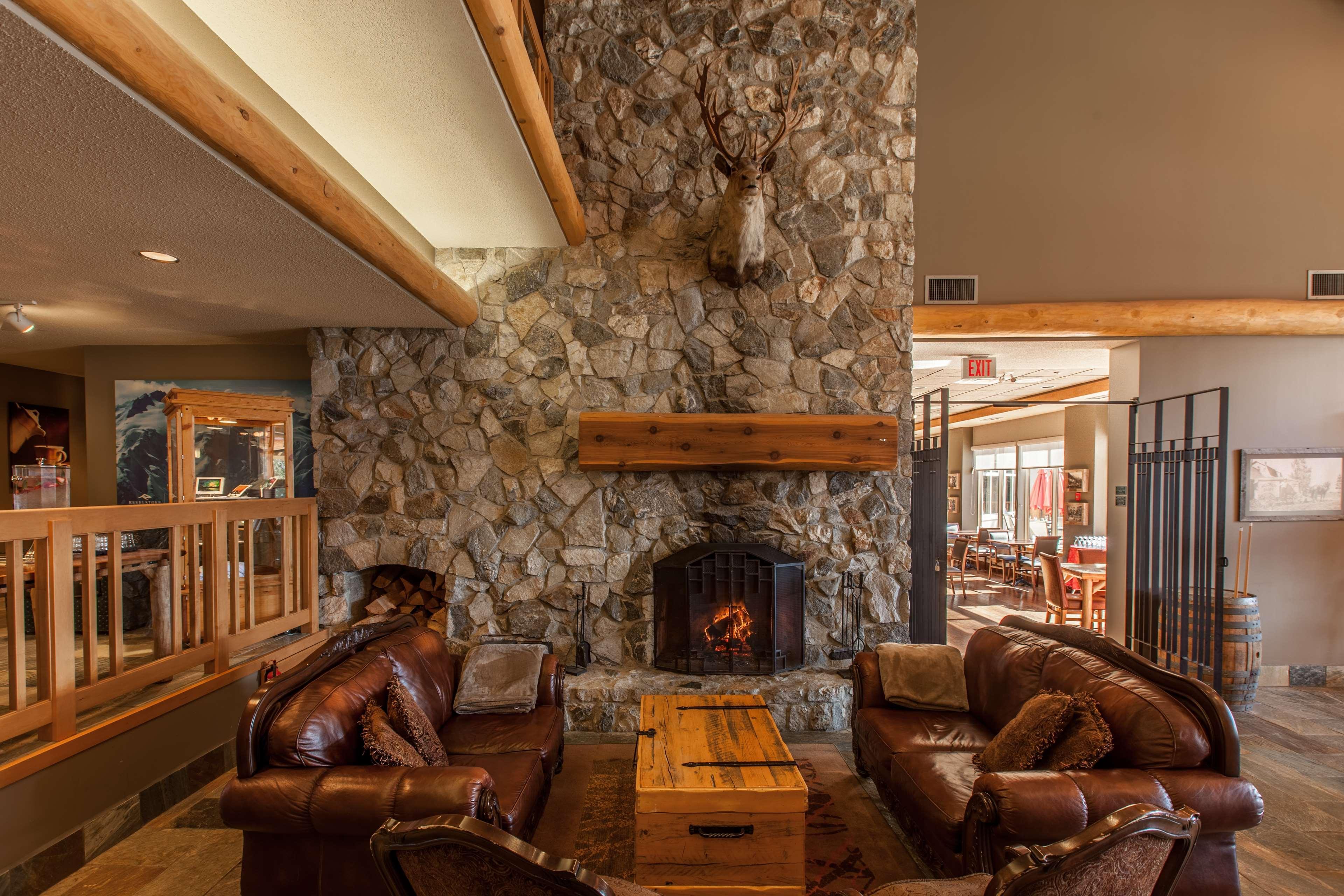 Coast Hillcrest Hotel Revelstoke Exteriér fotografie