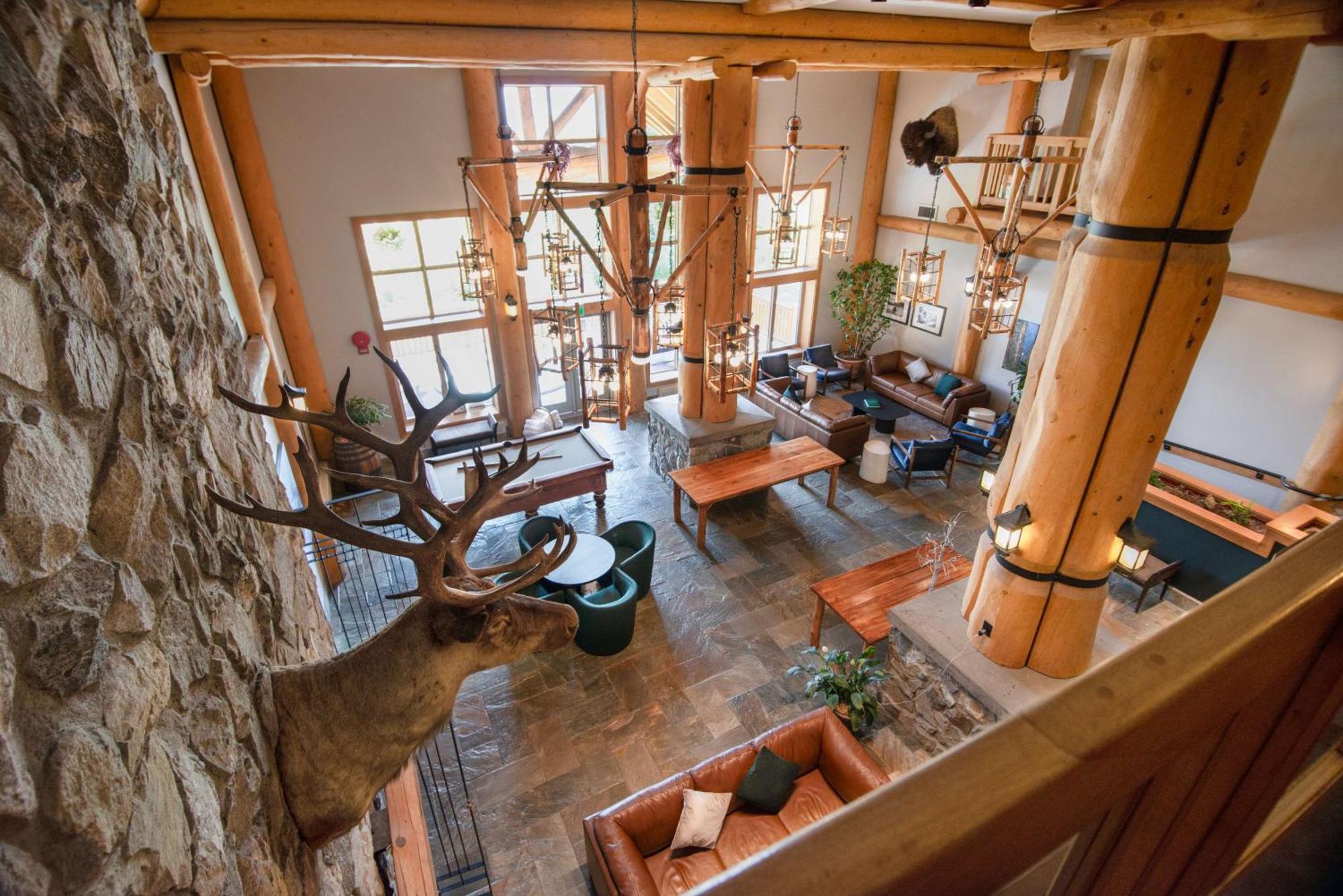 Coast Hillcrest Hotel Revelstoke Exteriér fotografie