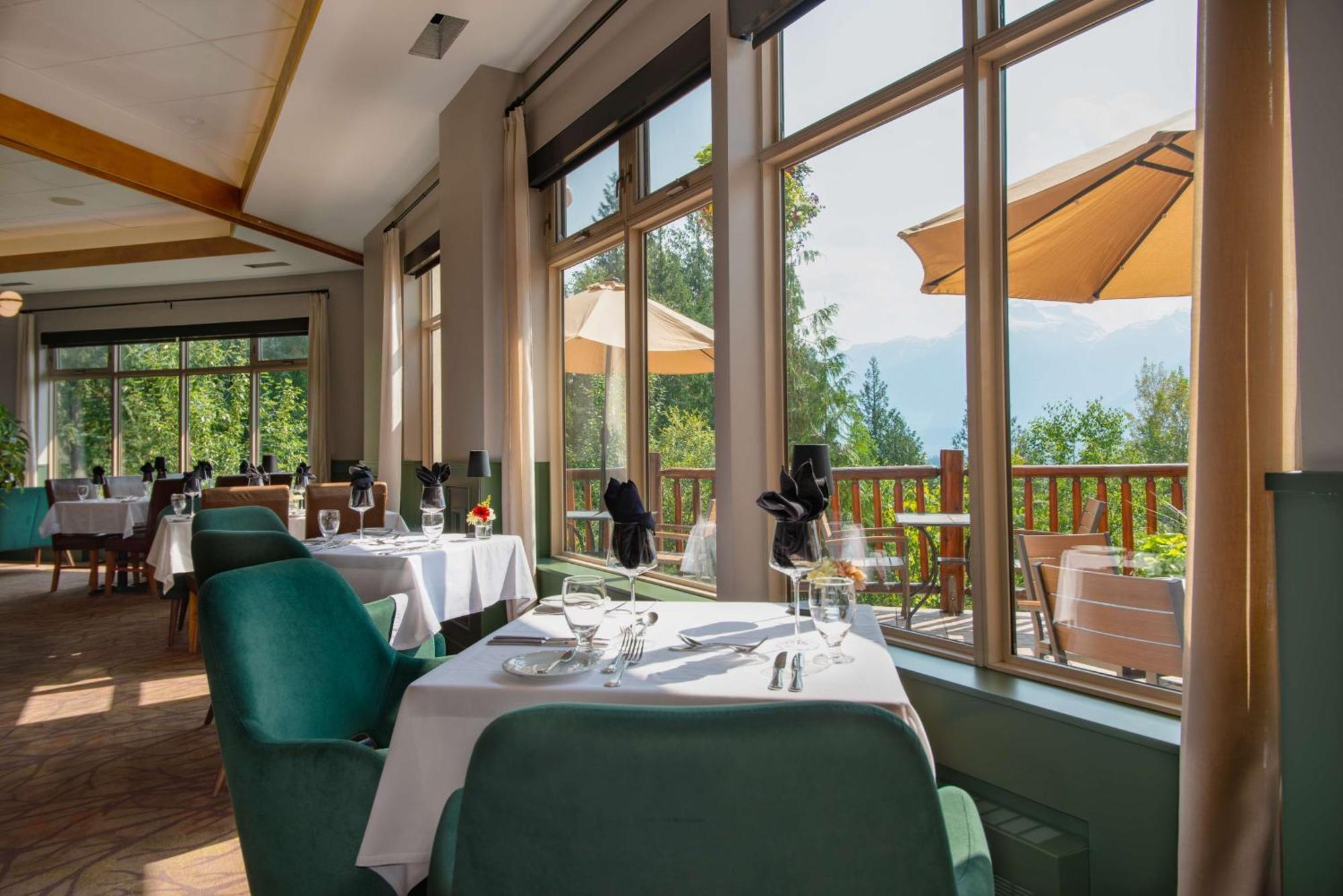 Coast Hillcrest Hotel Revelstoke Exteriér fotografie