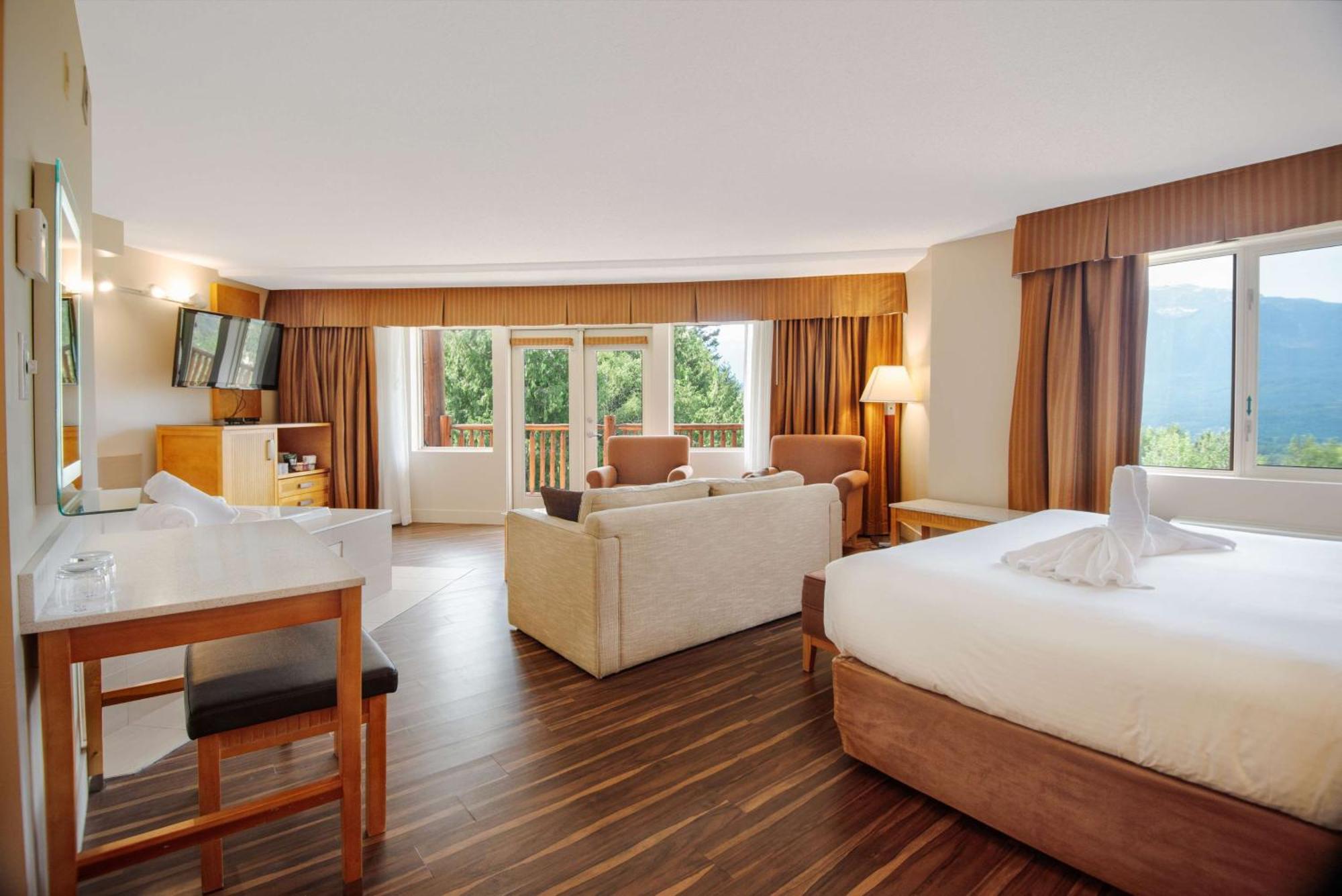 Coast Hillcrest Hotel Revelstoke Exteriér fotografie