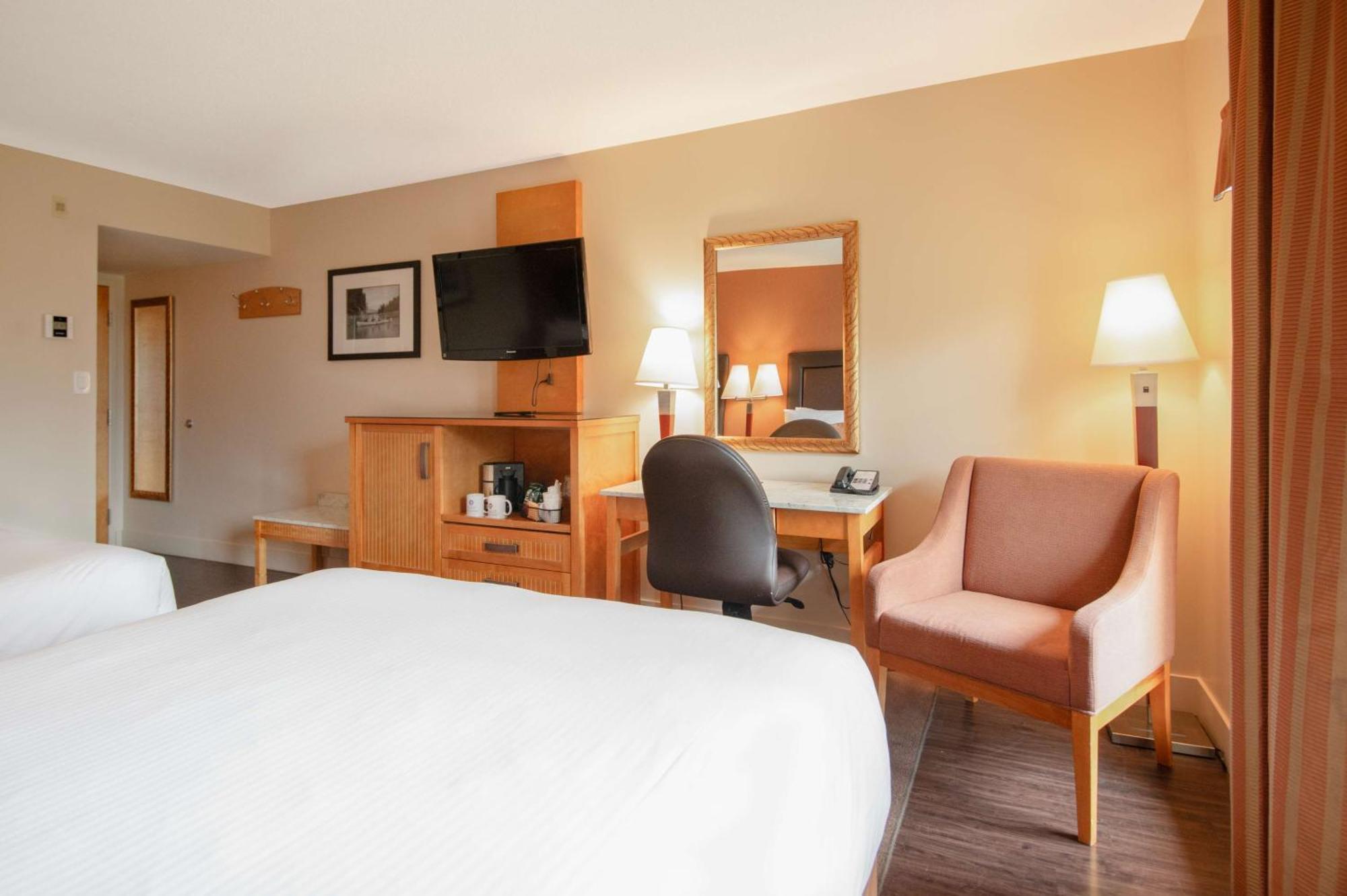 Coast Hillcrest Hotel Revelstoke Exteriér fotografie